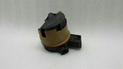 Mercedes SL R230 Fuse Box A2305470210 Fuse Box