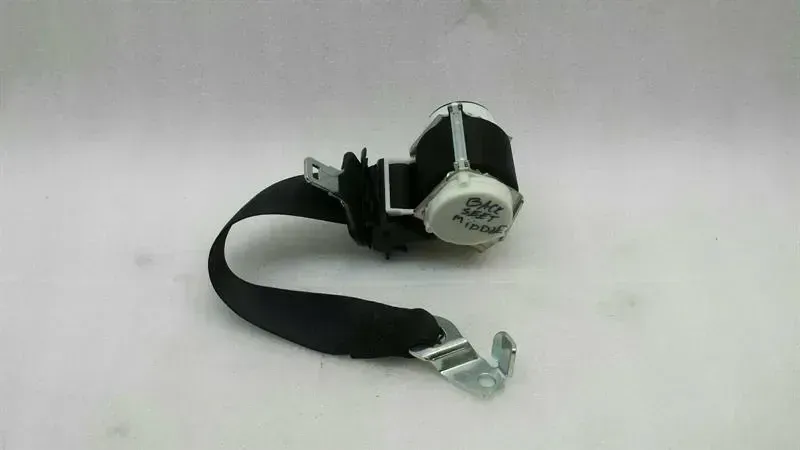 Mercedes S-Class W221 seat belt belt middle A2218602185 seat belt middle