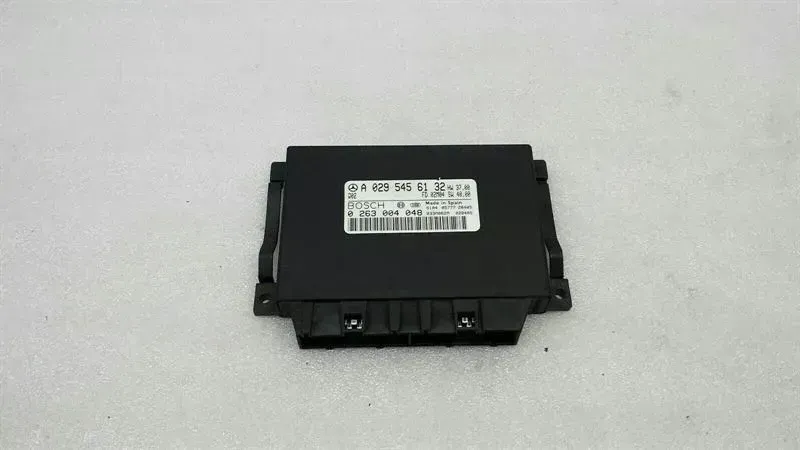 Mercedes S-Class W220 PDC Module A0295456132 PTS Control Unit