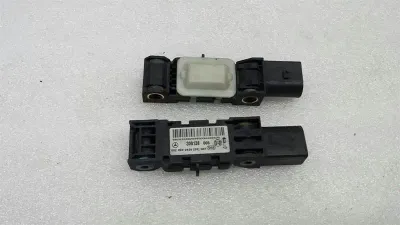 Mercedes S-Klasse W220 Crashsensor A0028200826 Aufprallsensor
