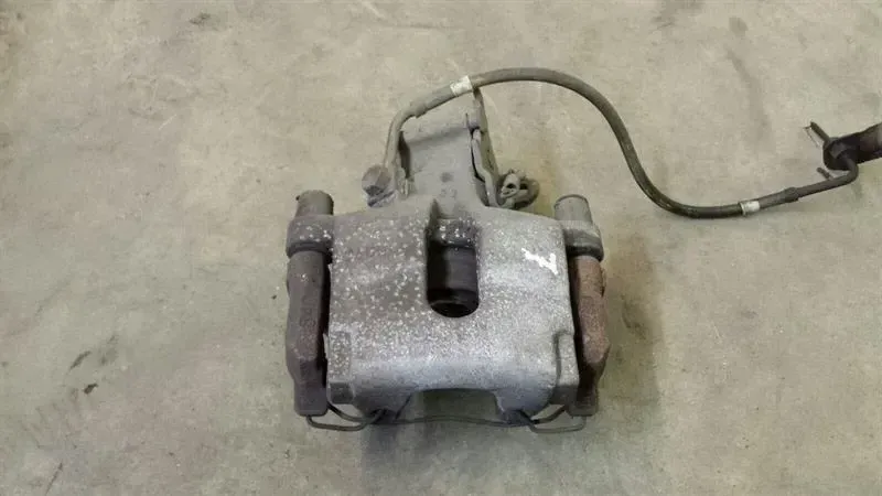 JAGUAR XJ X350 05-09 rear left caliper with holder C2C27299 brake caliper