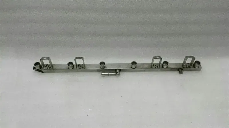 BMW 6 Series E63 E64 Fuel Rail 7542541 Fuel Injection Moulding Pipe Manifold 630i