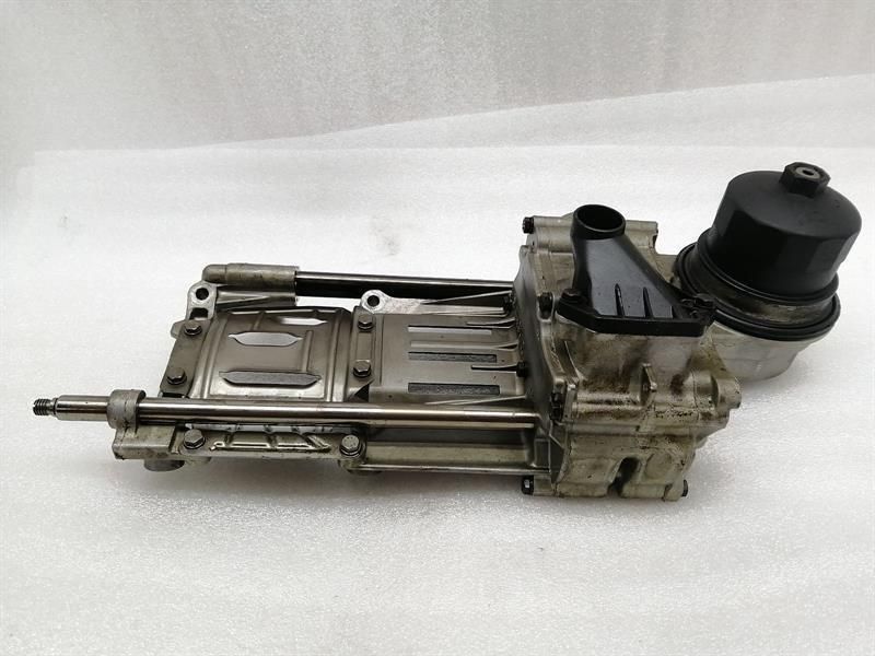 BMW 750i E65 V8 4.8 oil pump 11417561428 oil pump oil auxiliary pump