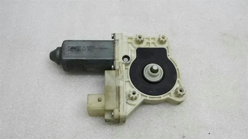 BMW 7 series E65 facelift RRH door window engine 67628382 power window motor