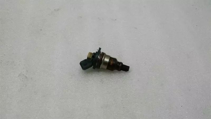 JAGUAR XJ X300 Injector LHE1520AA Injection Nozzle 4.0