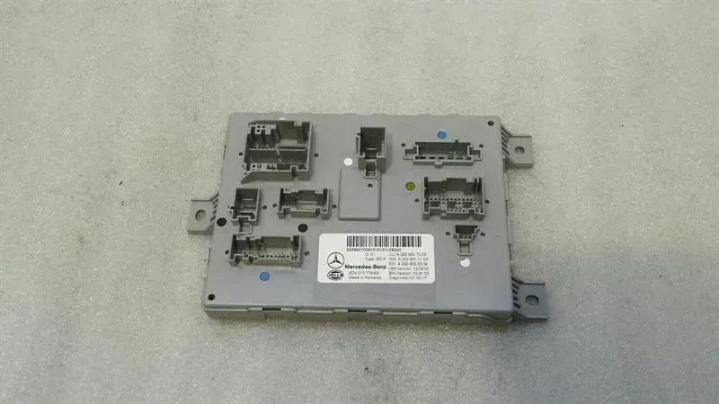 Mercedes C Class W205 SAM Unit A2229007009 SAM Control Unit