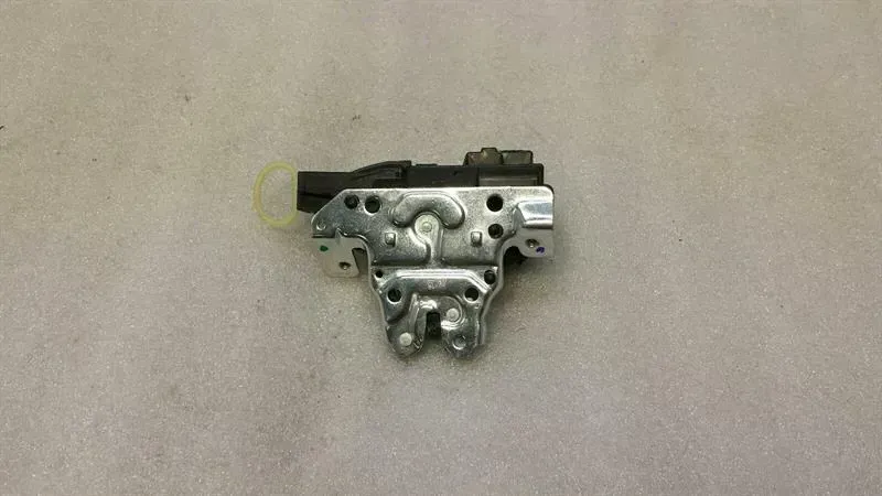 Mercedes C Class W205 CLA W117 Boot Lock A1177500085 Tailgate Lock