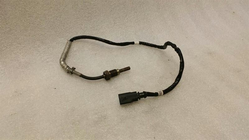 Volkswagen Golf GTD 5G Temperature Sensor 04L906088AE Exhaust Gas Temperature Sensor