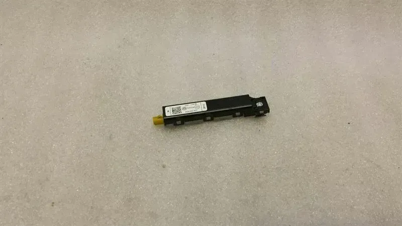 Volkswagen Golf GTD Aerial / Antenna 5G6035577 Antenna