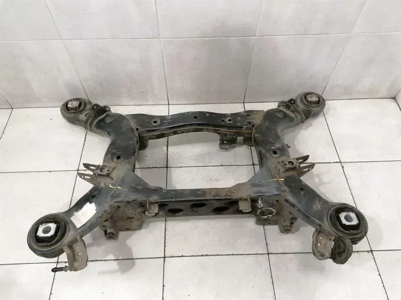 JEEP GRAND CHEROKEE WK2 MK4 Subframe Rear 04877623AD Axle Frame Rear Axle