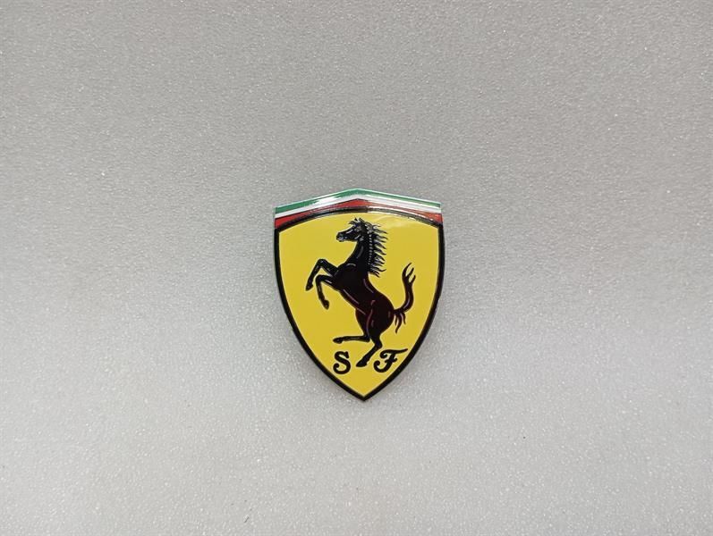 FERRARI FF F151 RACING TEAM SHIELD BADGE 83628100 Emblem