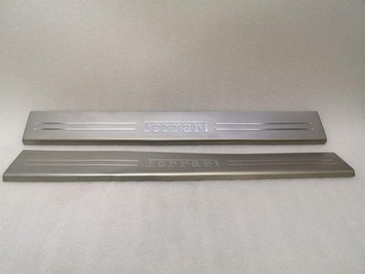 Seuil de porte Ferrari FF F151 Garniture de seuil de porte FF 83315100 83315100