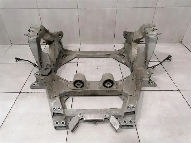 Ferrari F12 Berlinetta F152 Subframe Rear 289375 Axle Frame Rear Axle