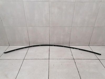 Moulure de carrosserie Ferrari F12 Berlinetta F152 84293700