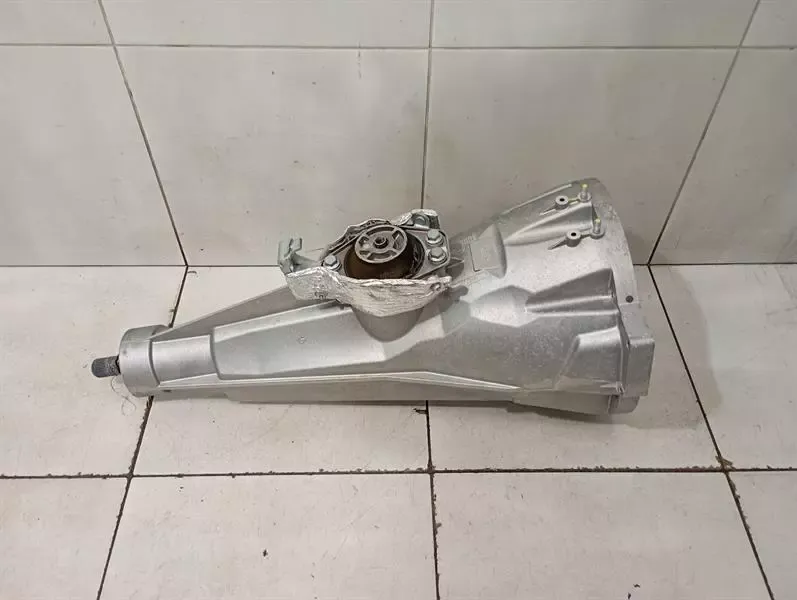 Ferrari Purosangue F175 Gearbox 777569 Transmission Housing Transmission