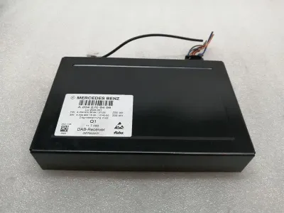 Moduł elektroniczny Mercedes E Class W212 A2048706496 Jednostka sterująca DAB