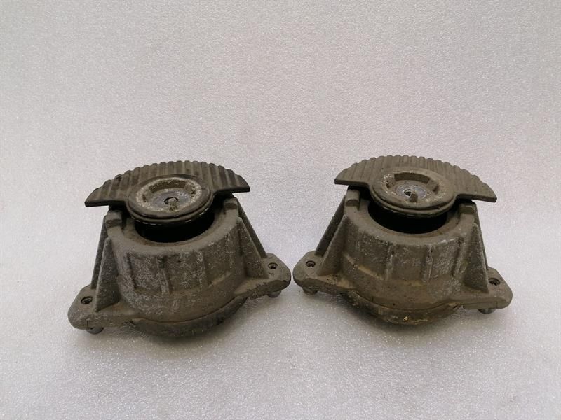Mercedes E63 AMG W212 Engine Mount Set A2122400317 Engine Holder Set M156