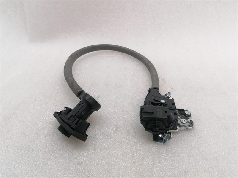 Mercedes C Class W204 boat lock A2047500061 tailgate lock