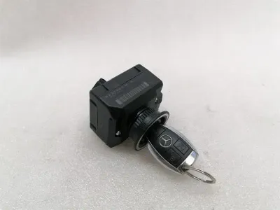 Mercedes C Class W204 Electronic Module A2079057101 Control Unit EZS + KEY