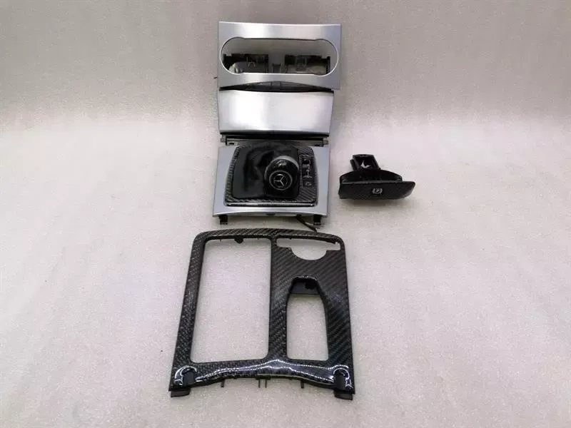 MERCEDES C CLASS W204 GEAR KNOB VENEER COVER A2042672310 RIGHT HAND DRIVE RHD