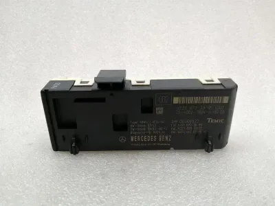 Module de couvercle de bateau Mercedes Classe S W221 A2218703995 unité de commande de coffre