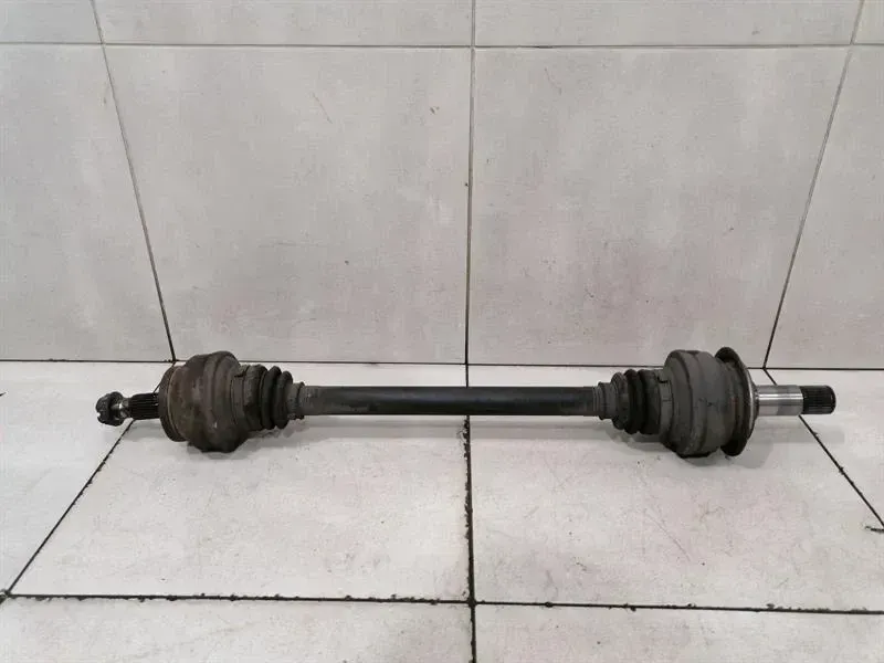 Mercedes C W204 Drive Shaft Rear Right A2043501610 Rear Right Drive Shaft