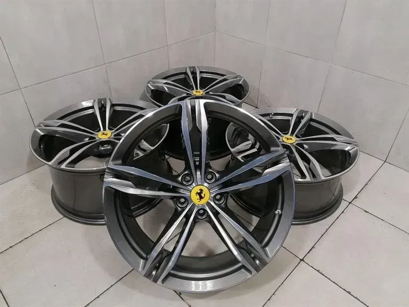 Ferrari GTC4 Lusso F151M Alloy Wheel SET 328870 Alloy Wheel SET