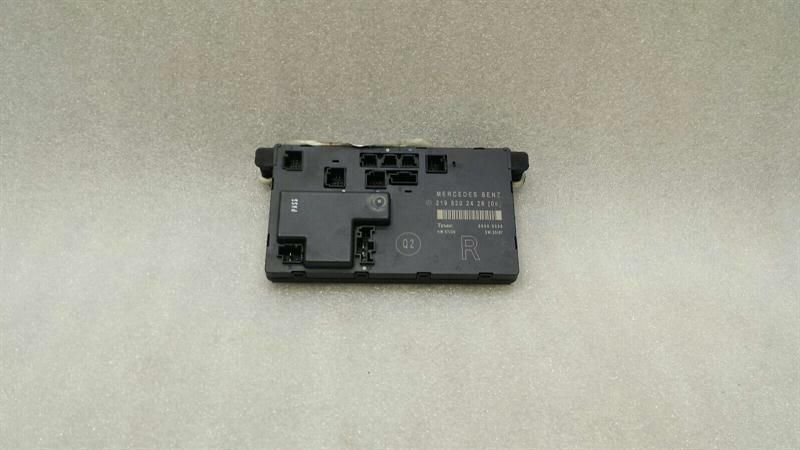 Mercedes CLS W219 front right door module A2198202426 door front RE control unit