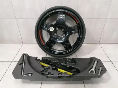 Mercedes ML63 AMG W164 Lättmetallfälgar A1644008200 Lättmetallfälg 5.5B X 19H2 ET13
