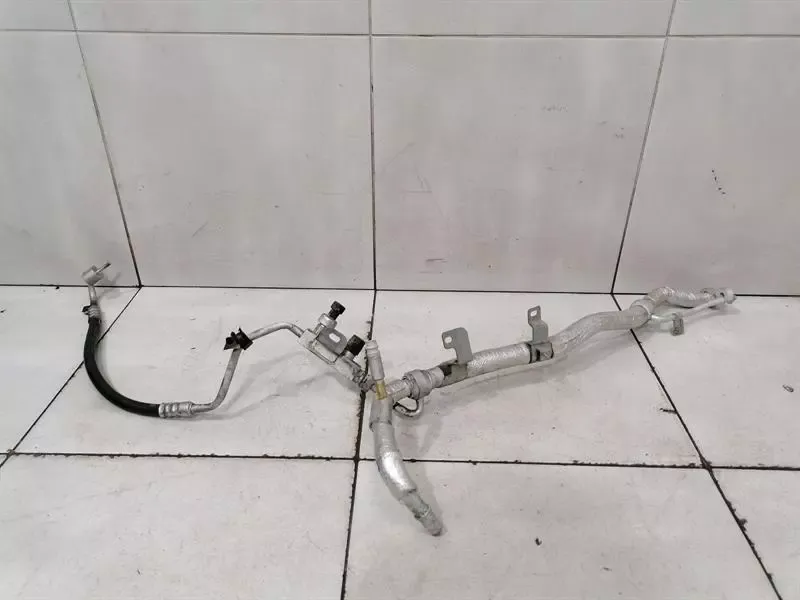 Ferrari F12 Berlinetta F152 A/C Pipe 84513200 Air Conditioning Line Air Conditioning