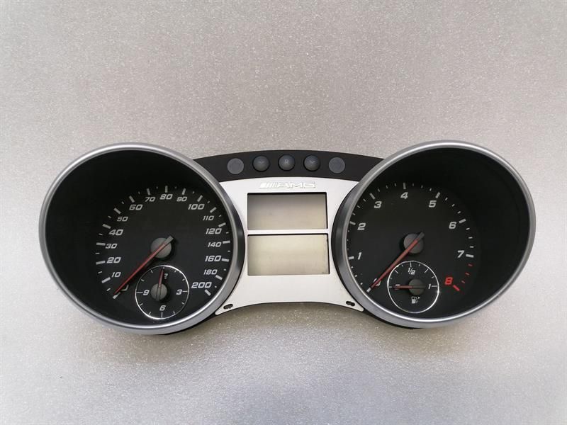 Mercedes ML63 AMG W164 Instrument Cluster A2515401448 Speedometer MPH V8