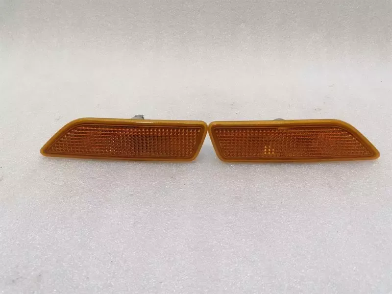 Mercedes CLS W219 Side Marker Light A2198200421 Side Marker Light L+R