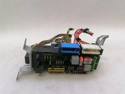 Mercedes E Class W212 Fuse Box a2129004001 Fuse Box