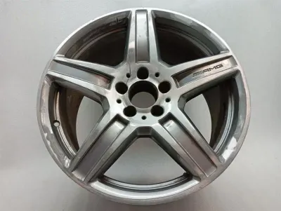 Mercedes E Klass W212 Lättmetallfälgar A2124012502 Lättmetallfälgar AMG R18 18 9Jx18 ET37