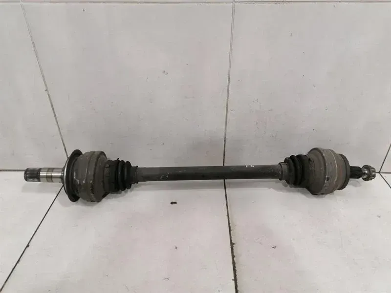 Mercedes C Class W204 Drive Shaft Rear A2043501610 Rear Right Drive Shaft