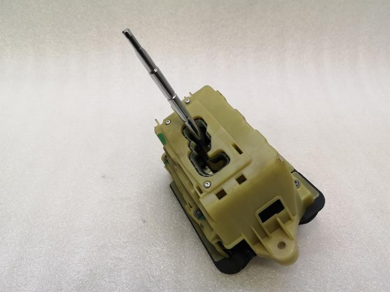 MERCEDES C Class W204 Gear selector A2042673224 Schaltkulisse