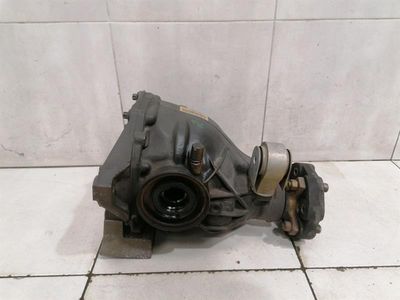 Mercedes C63 AMG M156 W204 Задний дифференциал A2043504714 Передаточное отношение заднего дифференциала 2,82