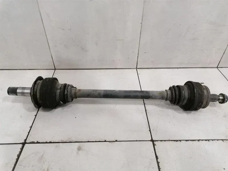 Mercedes C63 AMG W204 Left Rear Drive Shaft A2043501610 Drive Shaft Rear Li