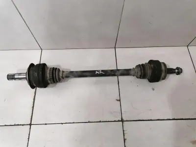 Mercedes C63 W204 полуоска задна дясна A2043501610 задна дясна полуоска
