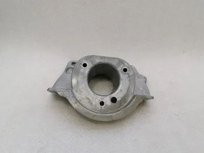 Chevrolet Corvette C8 Преден крак на шасито C8 Стойка за амортисьор Лява арка на колелото