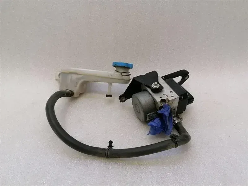 Chevrolet Corvette C8 Brake Vacuum Pump 84945091 Brake Vacuum Pump