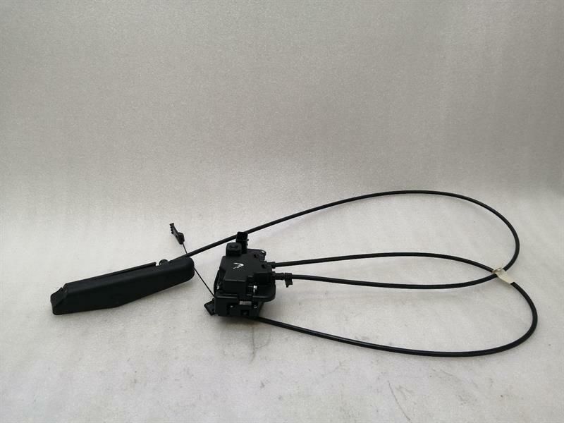 Chevrolet Corvette C7 Z06 door lock left 23190350 door lock left