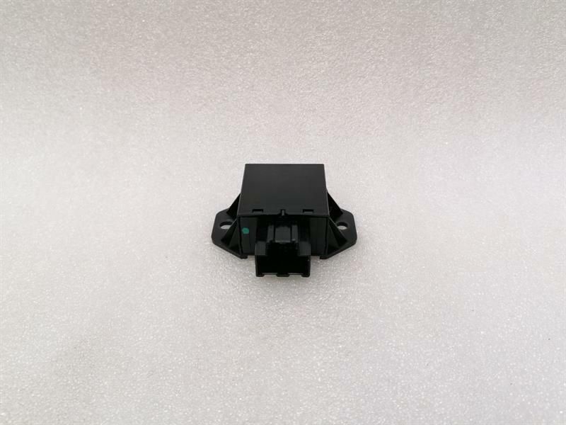 Chevrolet Corvette C7 Electronic 20861365 Control Unit LEFT DOOR CONTROL MODULE