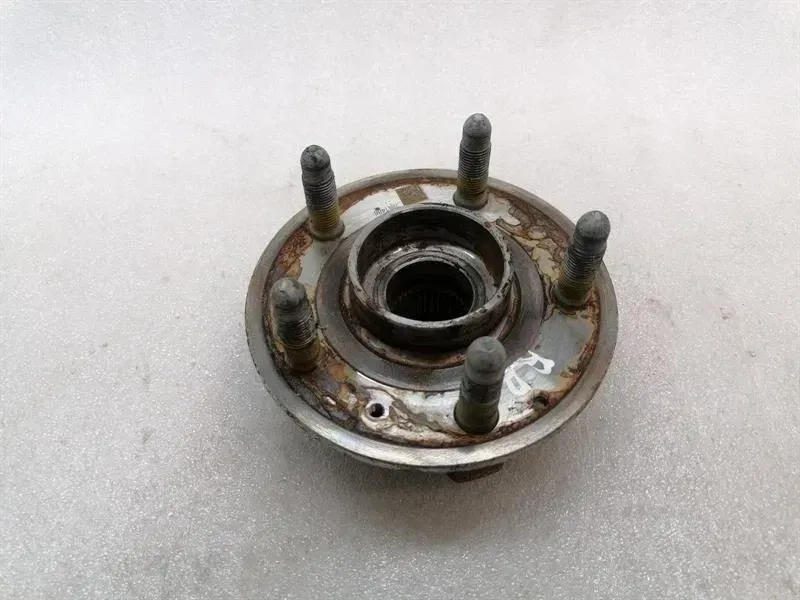 Chevrolet Corvette C8 Right Rear Hub 23291488 Wheel Bearing Case Rear Right