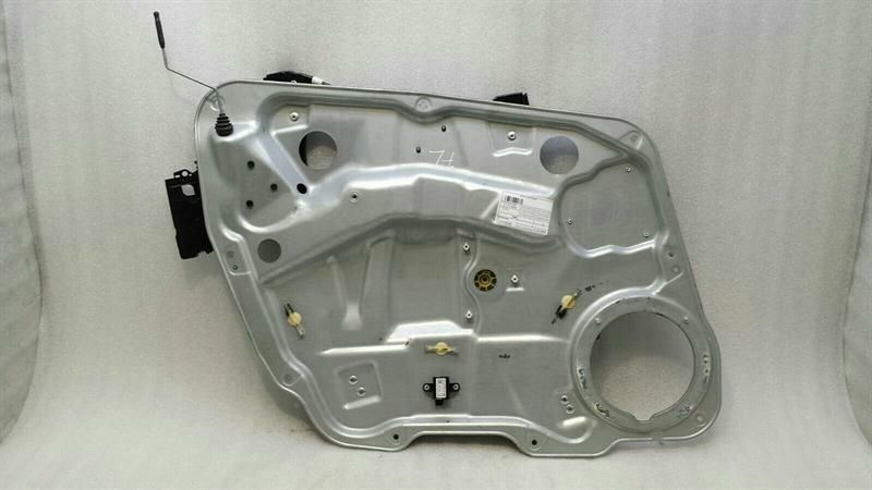 Mercedes ML W164 Left Front Door Winder A1647201579 Window Regulator Front Left