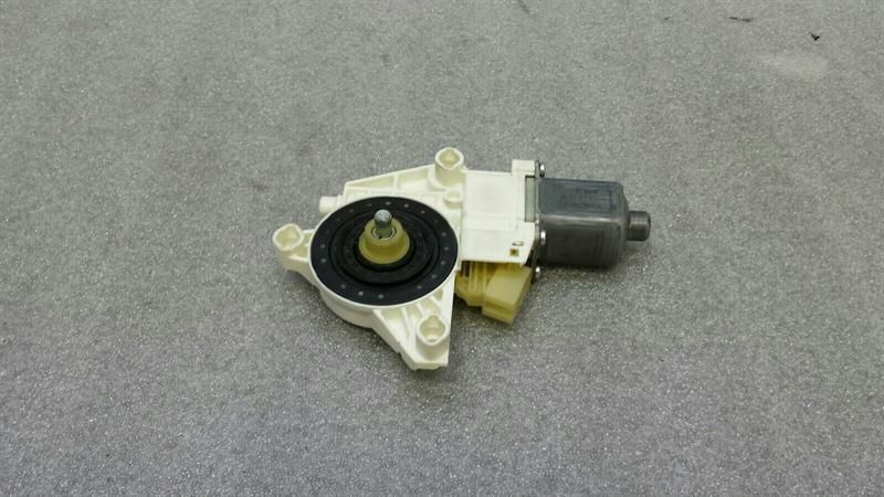 Mercedes ML W164 Left Front Door Window Motor A2518200108 Window Regulator Motor