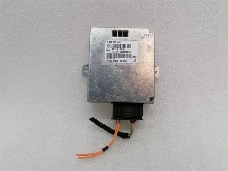 Mercedes CLS W219 Electronic Module A2098200385 Control Unit VOICE CONTROL