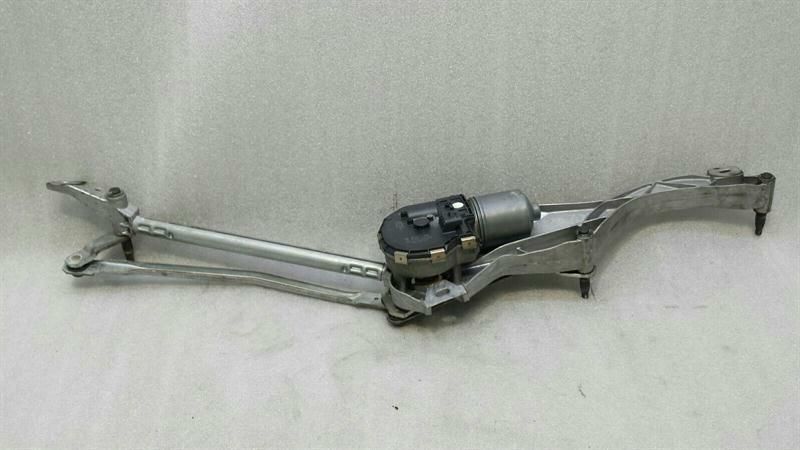 Mercedes CLS W219 Front Wiper Motor A2198200140 Wiper Motor Front Linkage.