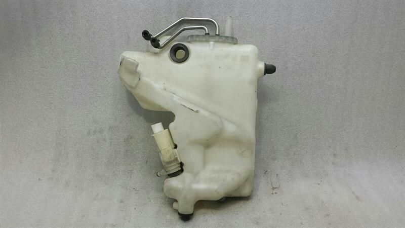 Mercedes CLS W219 washer fluid reservoir A2118690120 windscreen washer fluid tank pump