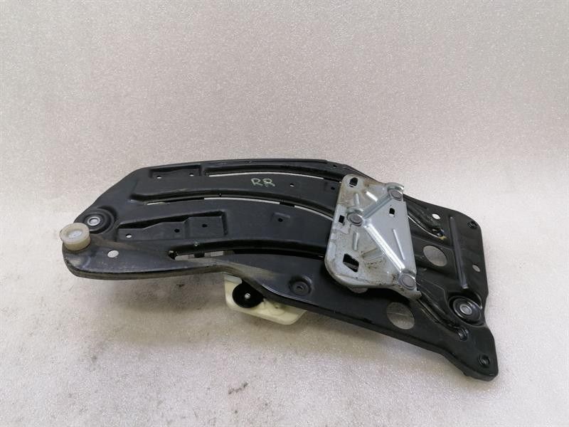Bentley Continental GT W12 Right Rear Winder 3W8839398C Window Regulator Right